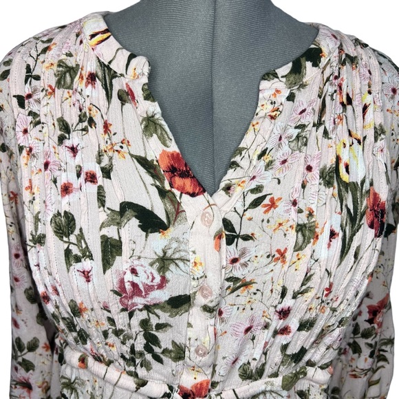 Hilary Radley Floral Blouse - Picture 4 of 11